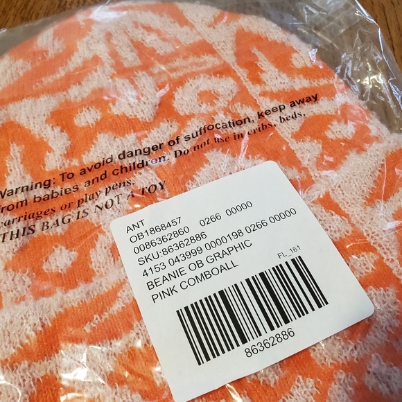 Anthropologie Graphic Beanie - pink / orange - Picture 7 of 7